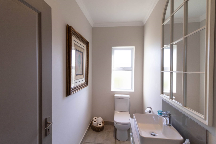 4 Bedroom Property for Sale in Onrus Western Cape